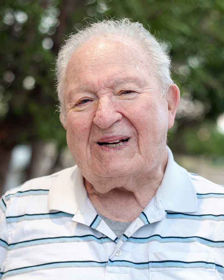 Headshot of Bob Epstein.